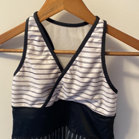 Lululemon Tank with Shelf Bra - Picture 2 of 5